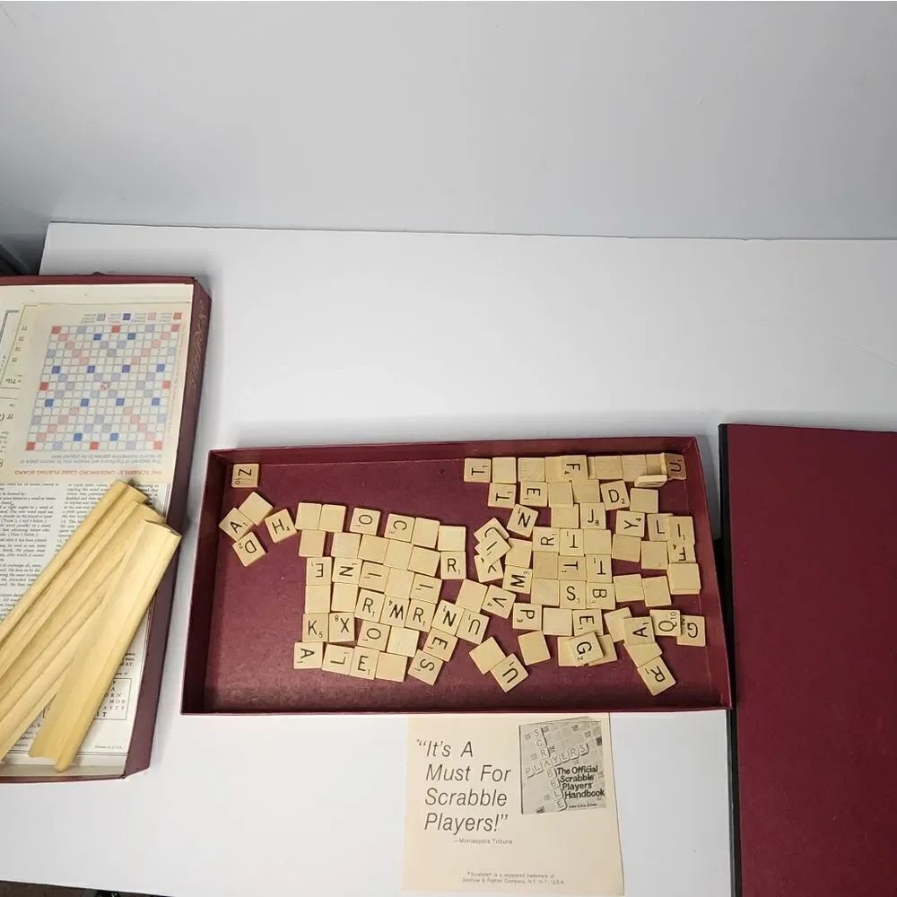 Vintage 1948 SCRABBLE Selchow & Righter Board Game in Box As Is See Pictures
